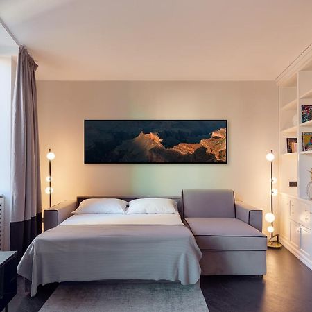 Hl Luxury Duomo Apartment - Via Torino, Montenapoleone Milão Exterior foto