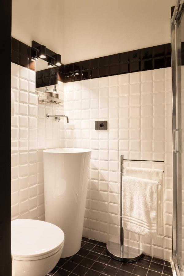 Hl Luxury Duomo Apartment - Via Torino, Montenapoleone Milão Exterior foto